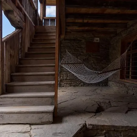 кюповата къща 1860 Qpova House *